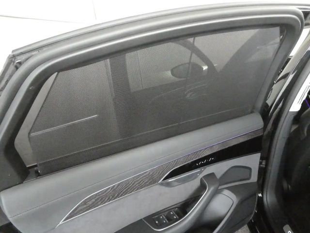 Audi A8 60 TFSI Hybride Lang Quattro