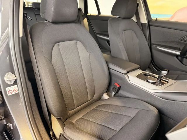 BMW 320 320i Touring