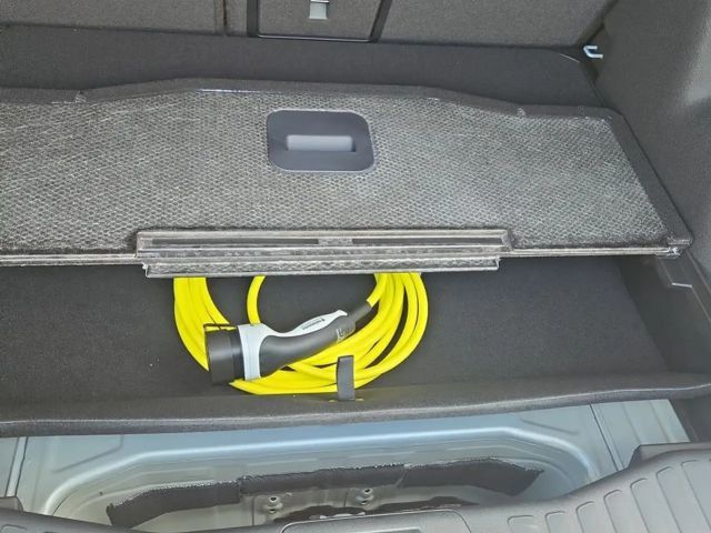 Ford Explorer Extended range RWD