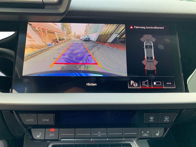 Audi A3 30 TFSI S-Line S-Tronic Sedan