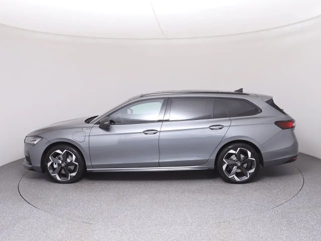 Skoda Superb Sportline iV