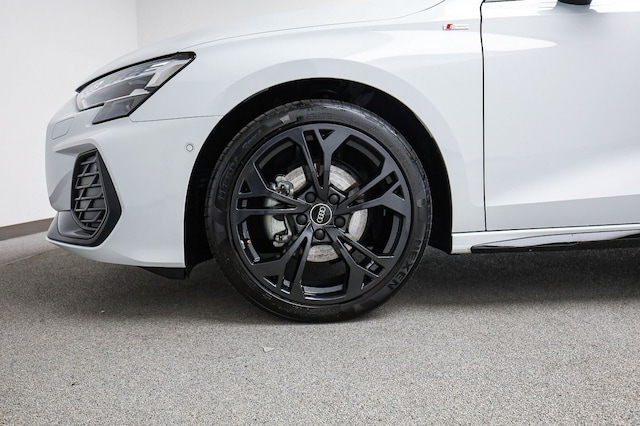 Audi A3 30 TFSI S-Line S-Tronic Sportback