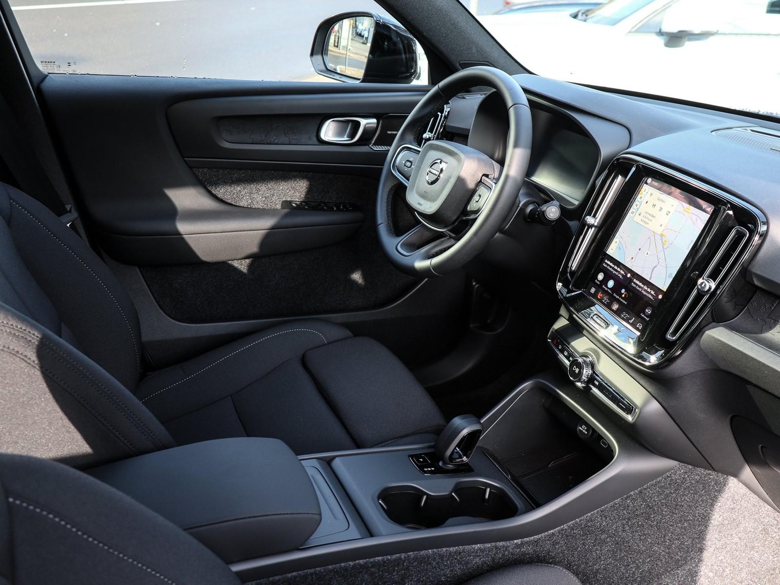 Volvo EX40 Extended range Plus Single motor