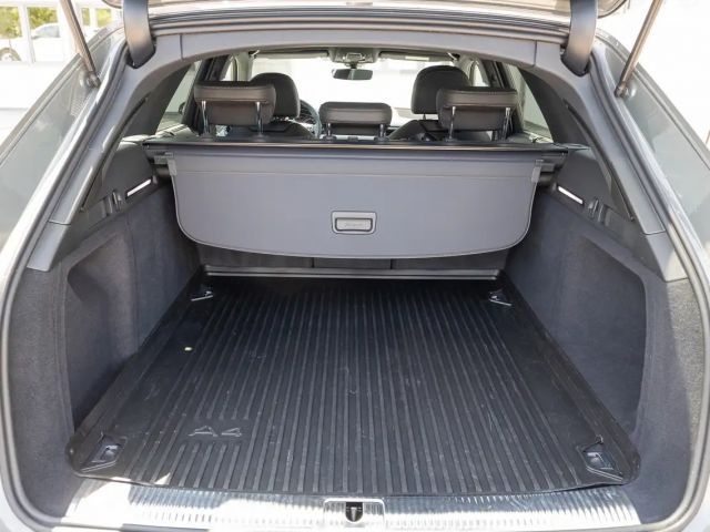 Audi A4 35 TFSI Avant S-Line