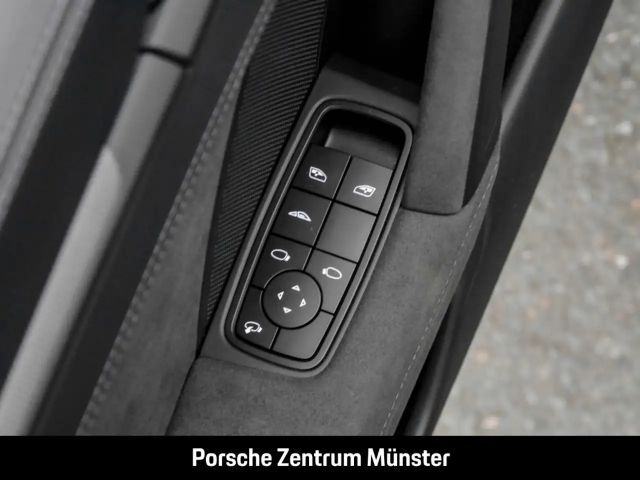 Porsche 992 4 Cabrio Carrera GTS