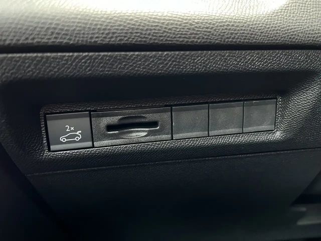 Peugeot 408 GT-Line Hybrid