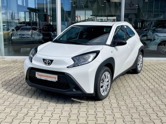 Toyota Aygo X Business Hatchback