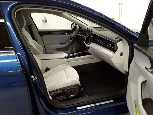 Volkswagen Passat 2.0 TDI DSG Elegance Elegance