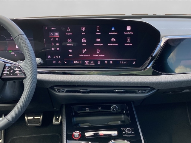 Audi A6 Avant Quattro S-Tronic