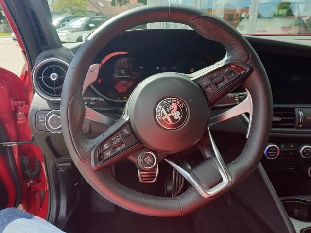 Alfa Romeo Giulia Q4 Veloce