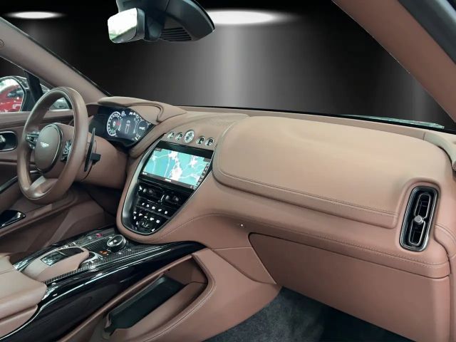 Aston Martin DBX 707 Q 1.HdAston AHK (Tow Bar) all havana tan