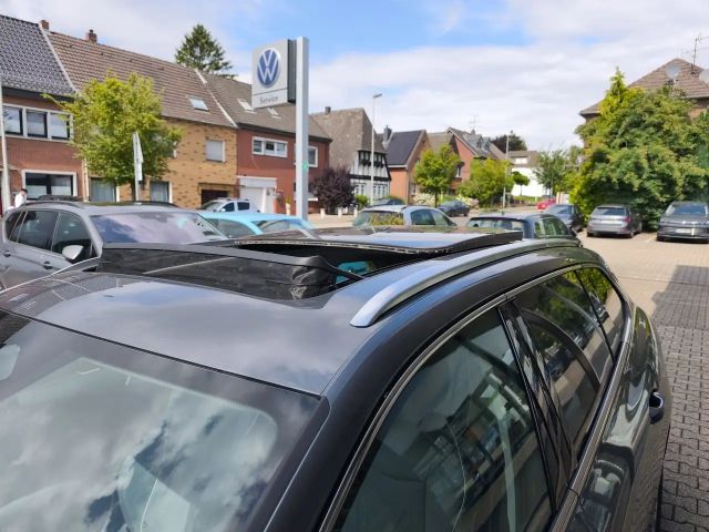 Volkswagen Passat 1.5 eTSI Business Variant