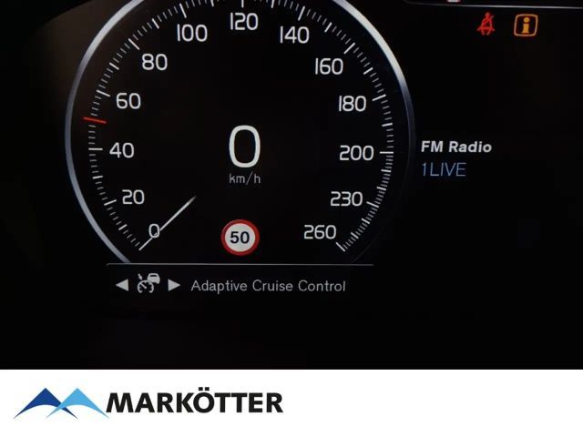 Volvo V60 AWD Core Recharge T6