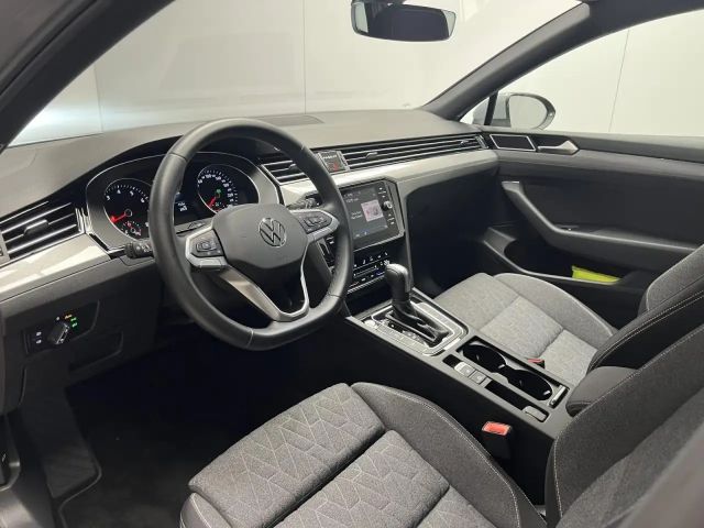 Volkswagen Passat 1.5 TSI Business DSG Variant