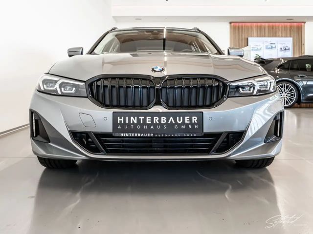 BMW 320 320d Touring xDrive
