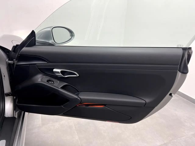 Porsche Cayman Coupé