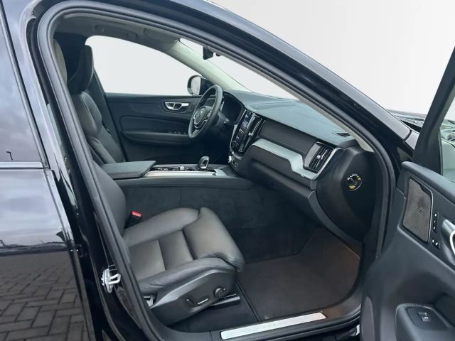 Volvo XC60 AWD Dark Ultra