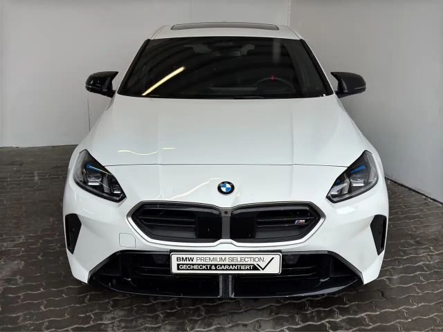 BMW 135 Sedan xDrive