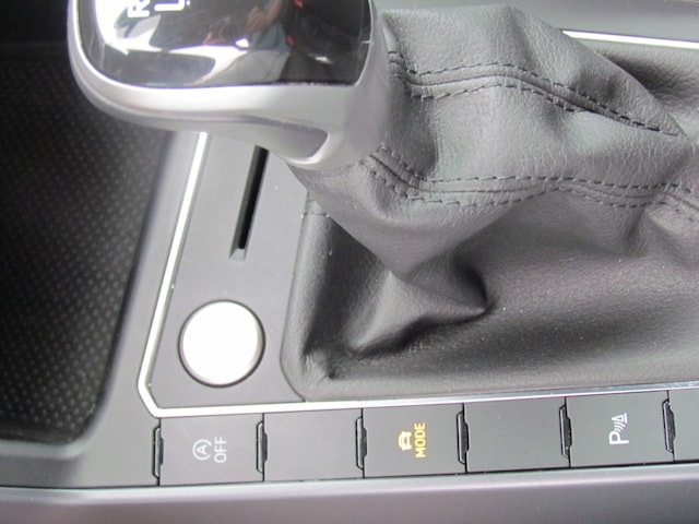 Volkswagen Taigo 1.0 TSI R-Line