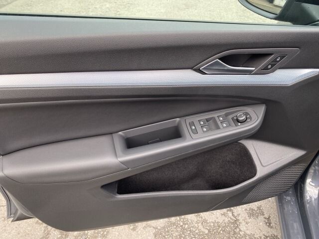 Volkswagen Golf 1.5 eTSI DSG Golf VIII