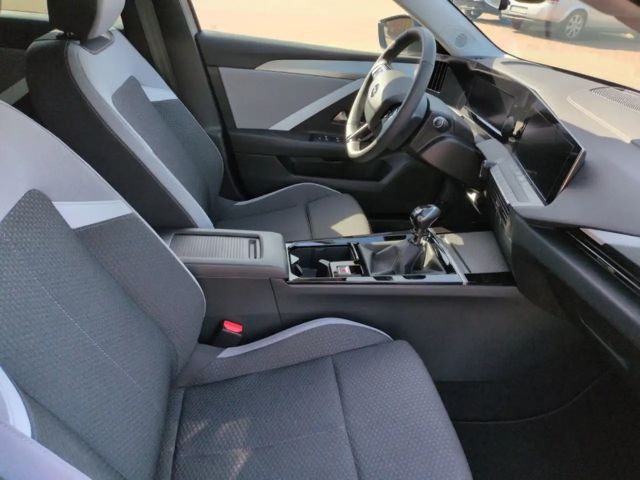 Opel Astra 1.2 Turbo Edition Turbo