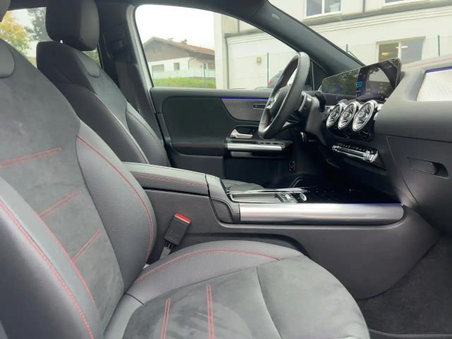 Mercedes-Benz EQA 300 4MATIC AMG Line