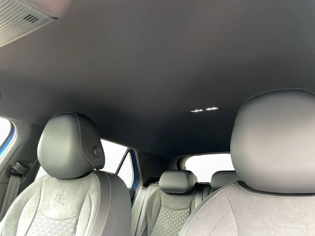 Volkswagen T-Roc 1.5 eTSI DSG R-Line