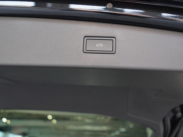 Volkswagen Tiguan Allspace DSG R-Line Style