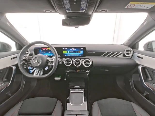 Mercedes-Benz A 35 AMG 4MATIC AMG Line