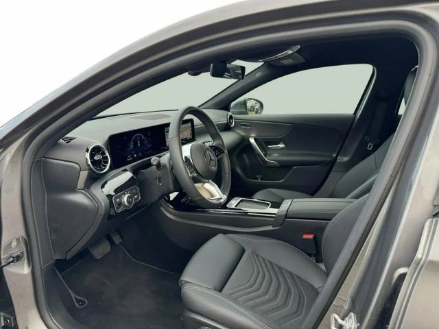 Mercedes-Benz A 200 A 200 d Progressive