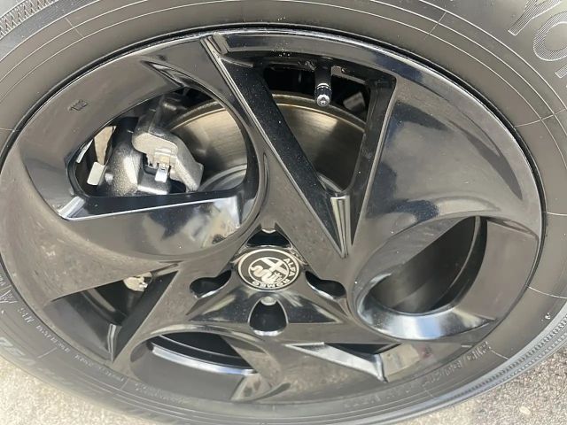 Alfa Romeo Junior 1.2 MHEV e-DCT6