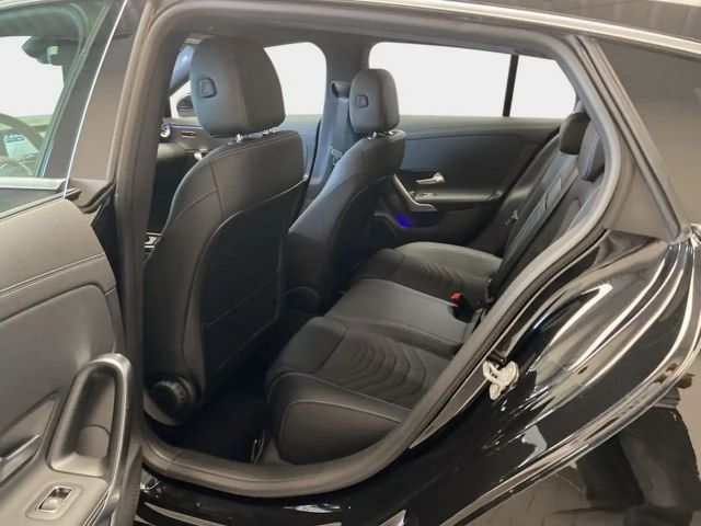 Mercedes-Benz CLA 180 CLA