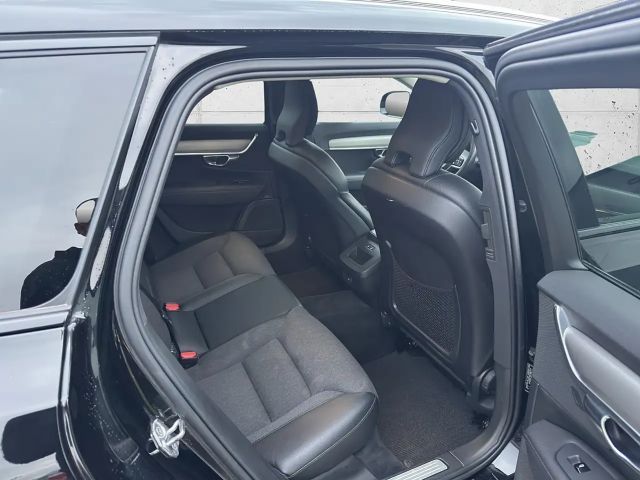 Volvo V90 Cross Country AWD