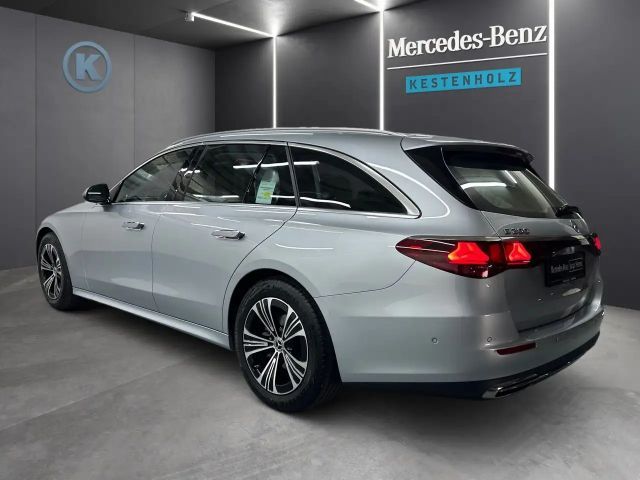 Mercedes-Benz E 200 AVANTGARDE Estate