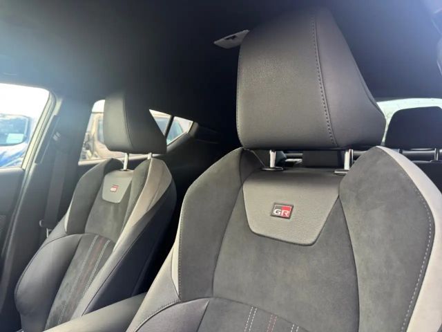 Toyota C-HR GR Hybride