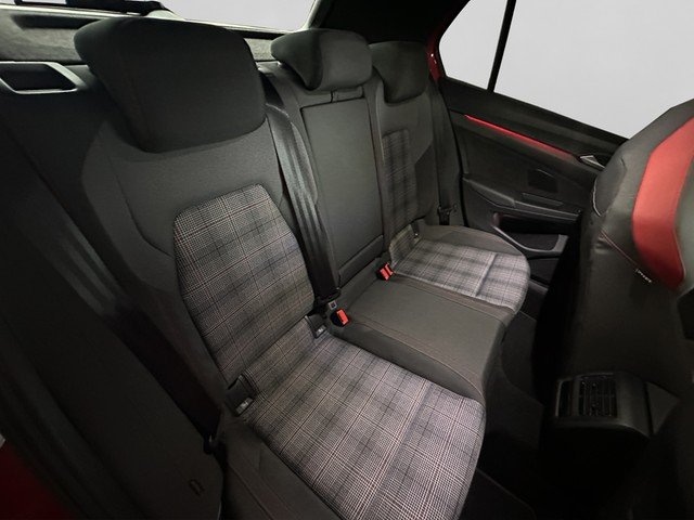 Volkswagen Golf 2.0 TSI DSG Golf VIII