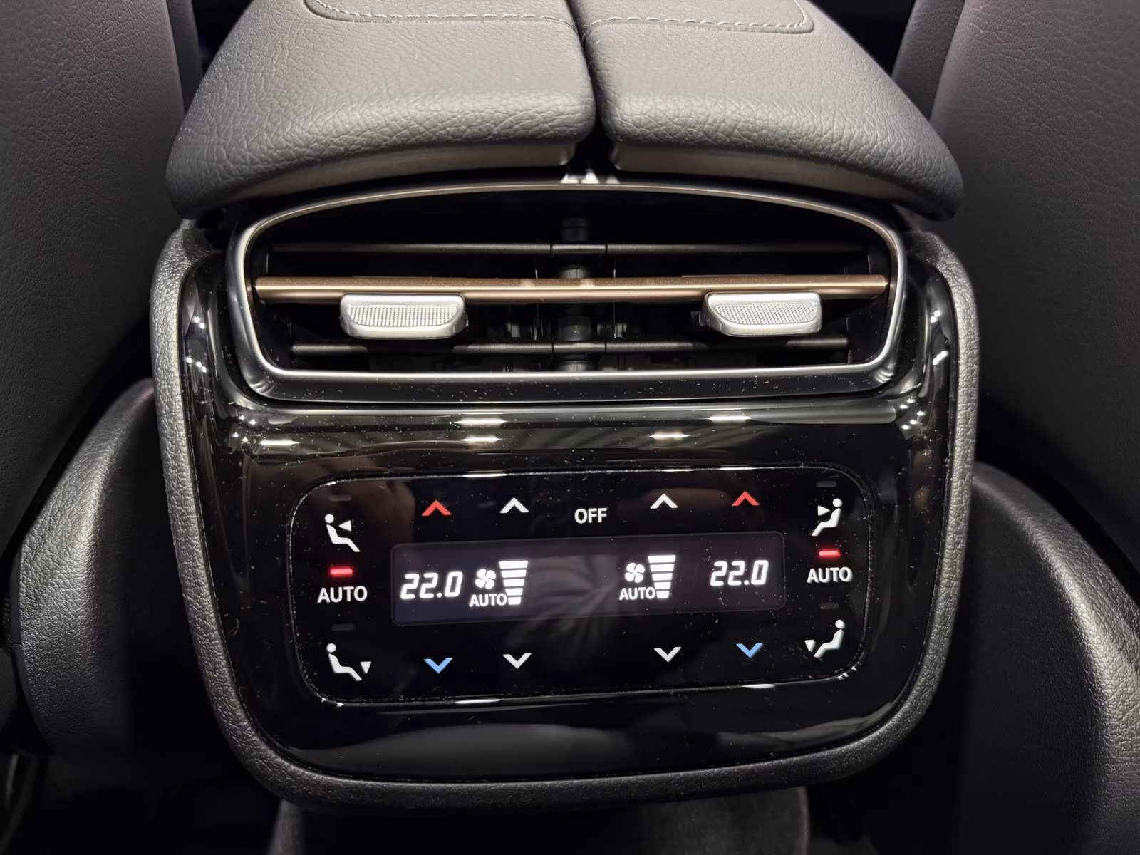 Mercedes-Benz EQE 300 AMG Line Premium Sedan