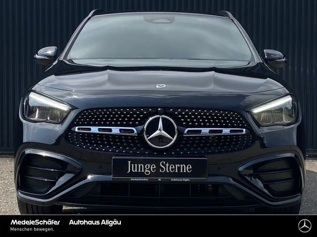 Mercedes-Benz GLA 200 AMG Line