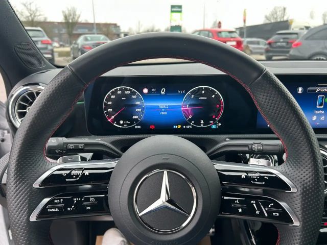 Mercedes-Benz A 200 A 200 d AMG Line Hatchback