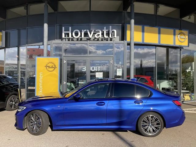 BMW 320 320d M-Sport Sedan