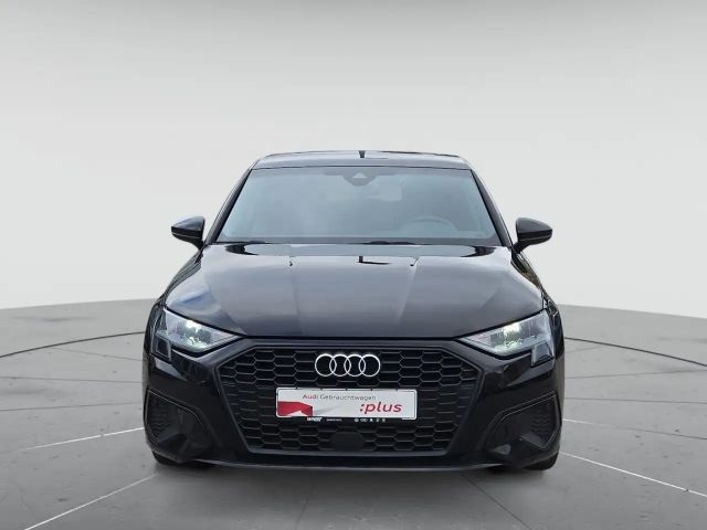 Audi A3 30 TDI S-Tronic Sedan