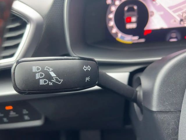 Seat Leon 1.5 eTSI DSG FR-lijn Sportstourer