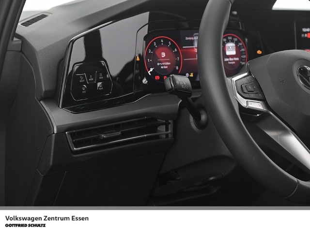 Volkswagen Golf DSG Style Variant