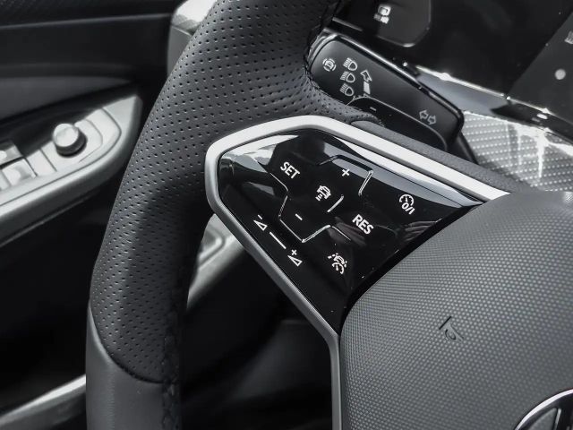 Volkswagen Golf R-Line Variant