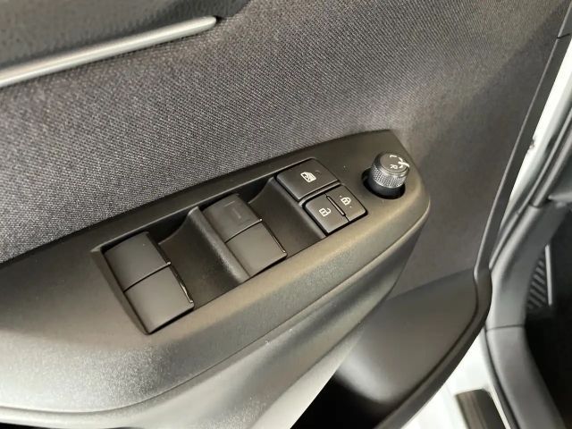 Mazda 2 Hybrid 1.5L Hybrid VVT-i 116 Center-Line