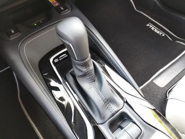 Toyota Corolla 1,8 Teamplayer NAVI+LED+SITZHZG+APPLECARPLAY