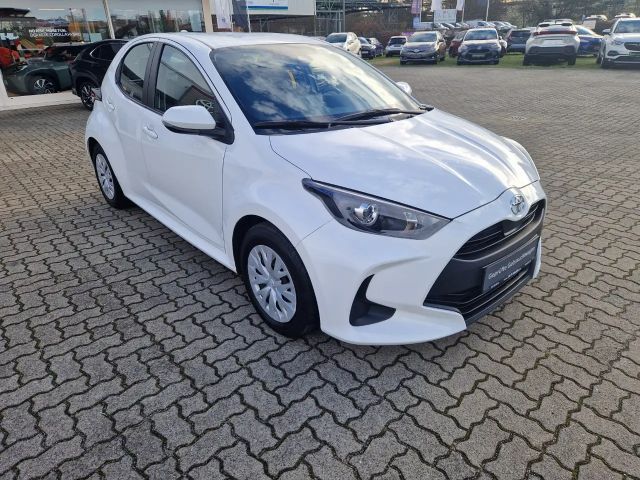 Toyota Yaris 1.0 VVT-i Comfort Hatchback