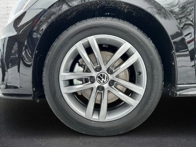 Volkswagen Touran 1.5 TSI DSG R-Line