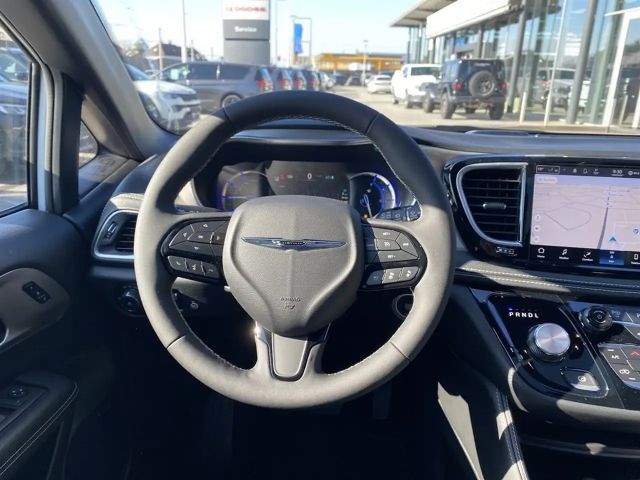 Chrysler Pacifica Limited eHybrid