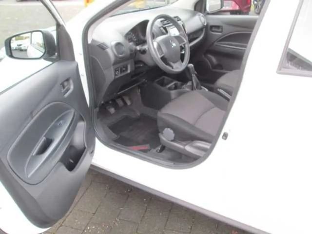 Mitsubishi Space Star Star